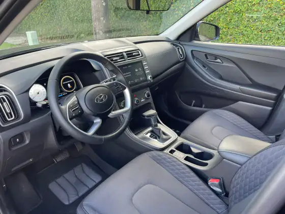 Interior Hyundai Cantus